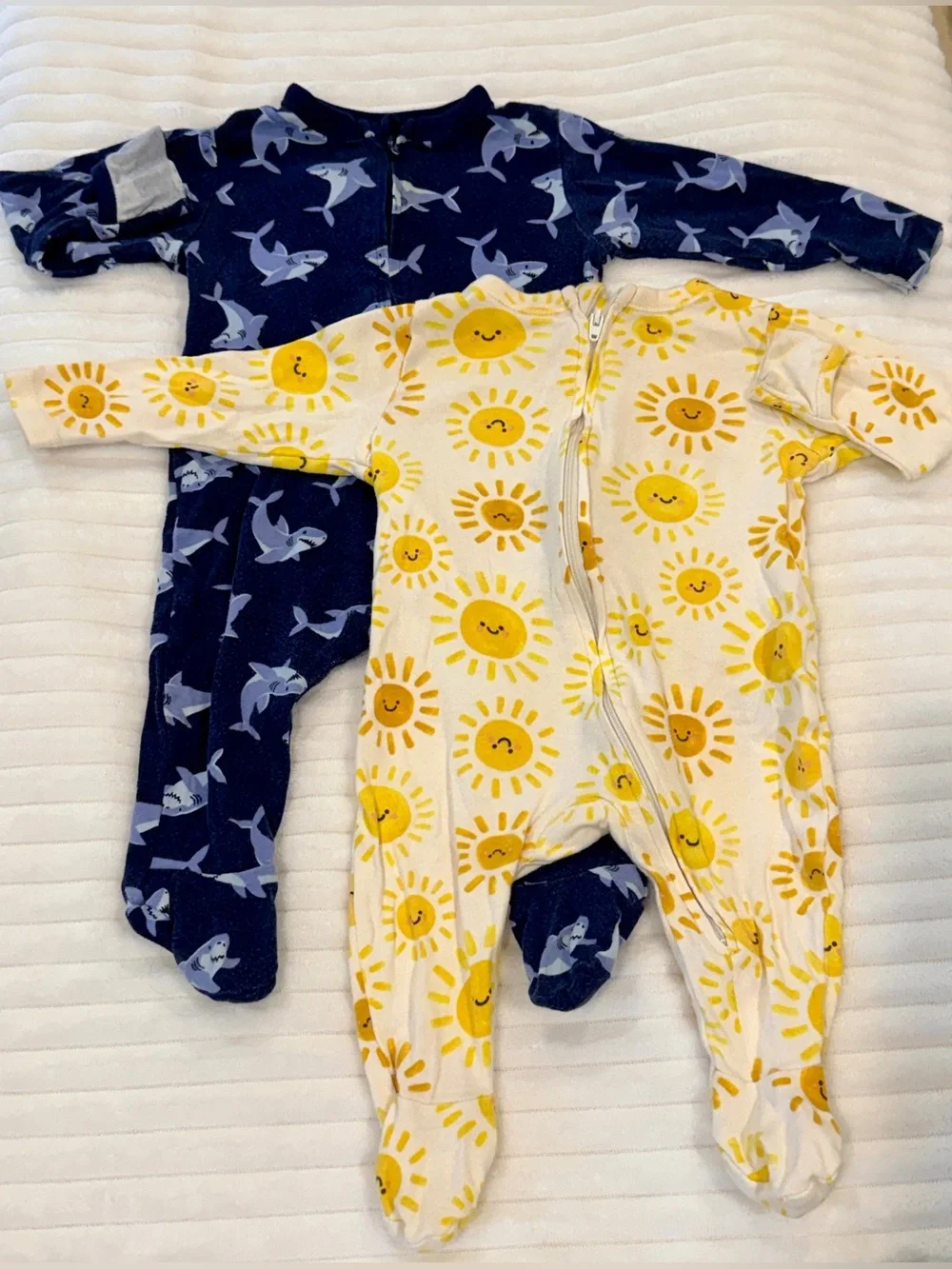 Baby Onesie bundle 3 to 6 months, 6 onesies